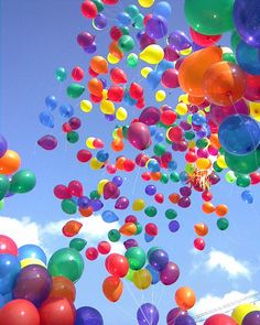 coloured-helium-balloons