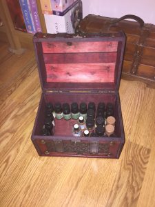 new-red-wooden-oils-chest-2
