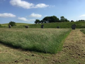 stonehenge-adventure-avebury-stone-circles-2