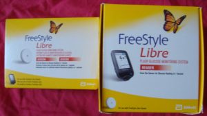 freestyle-libre-flash-glucose-sensor-and-reader-0